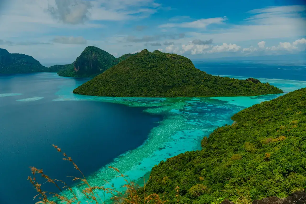 Trzecia co do wielkości wyspa na ziemi – fascynujące fakty o Borneo