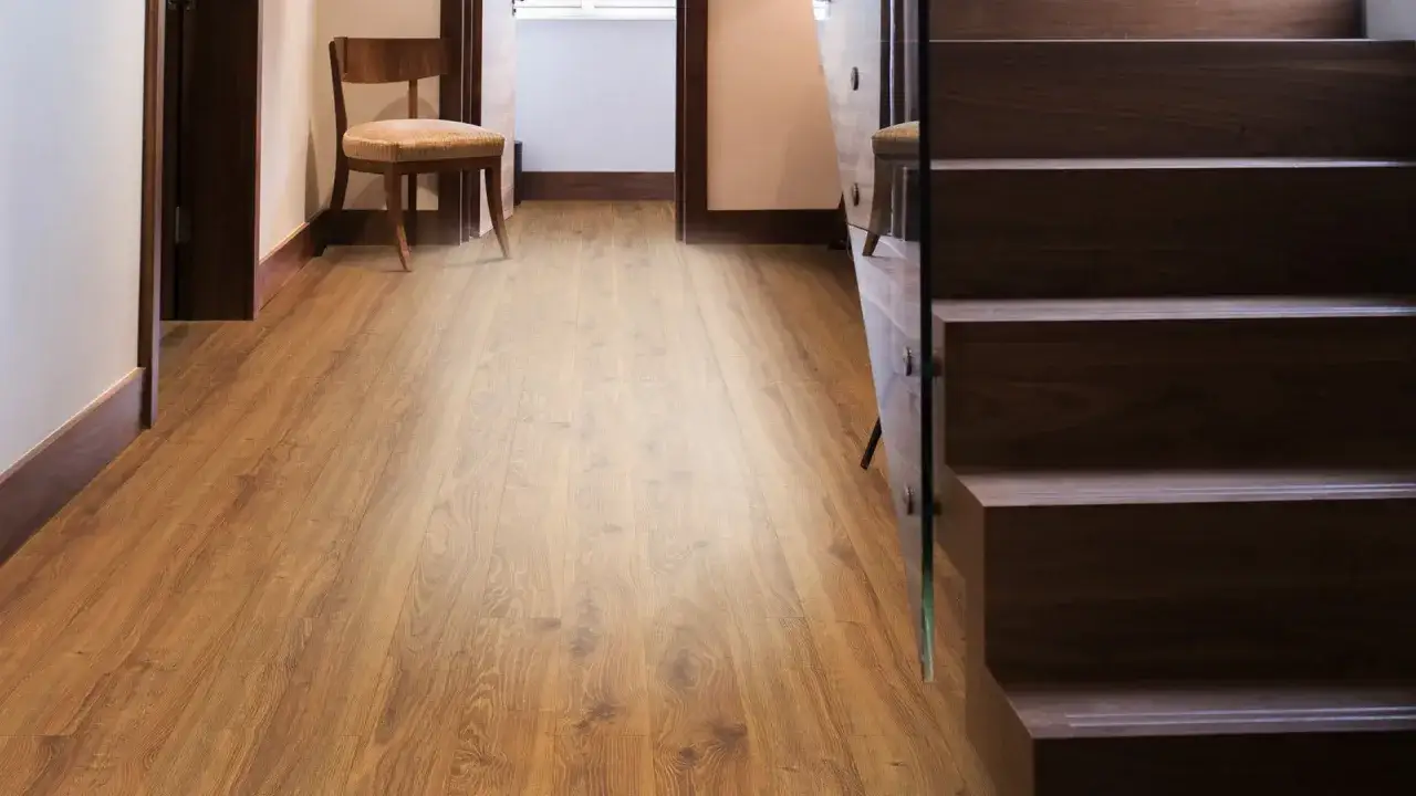 Jak dociąć listwy przypodłogowe, aby uniknąć błędów przy montażu