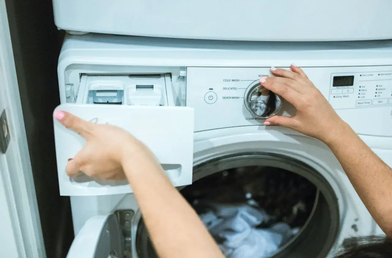 Pralka Electrolux - gdzie wsypać proszek do prania, aby nie pomylić?