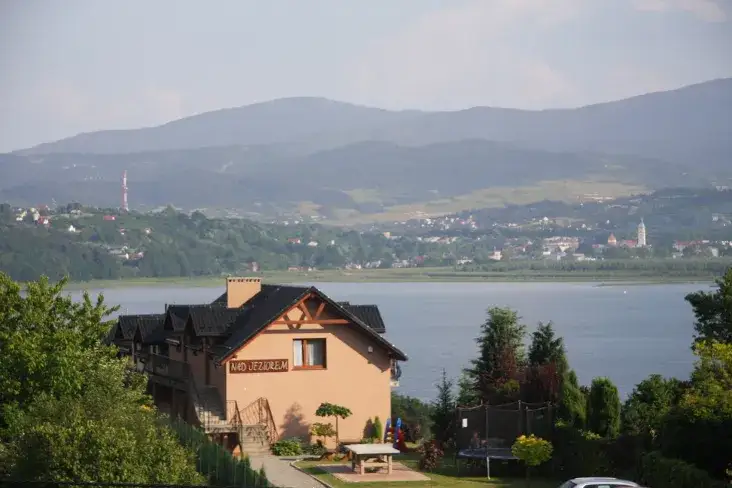 Zarzecze nad jeziorem żywieckim – idealne miejsce na wypoczynek i relaks