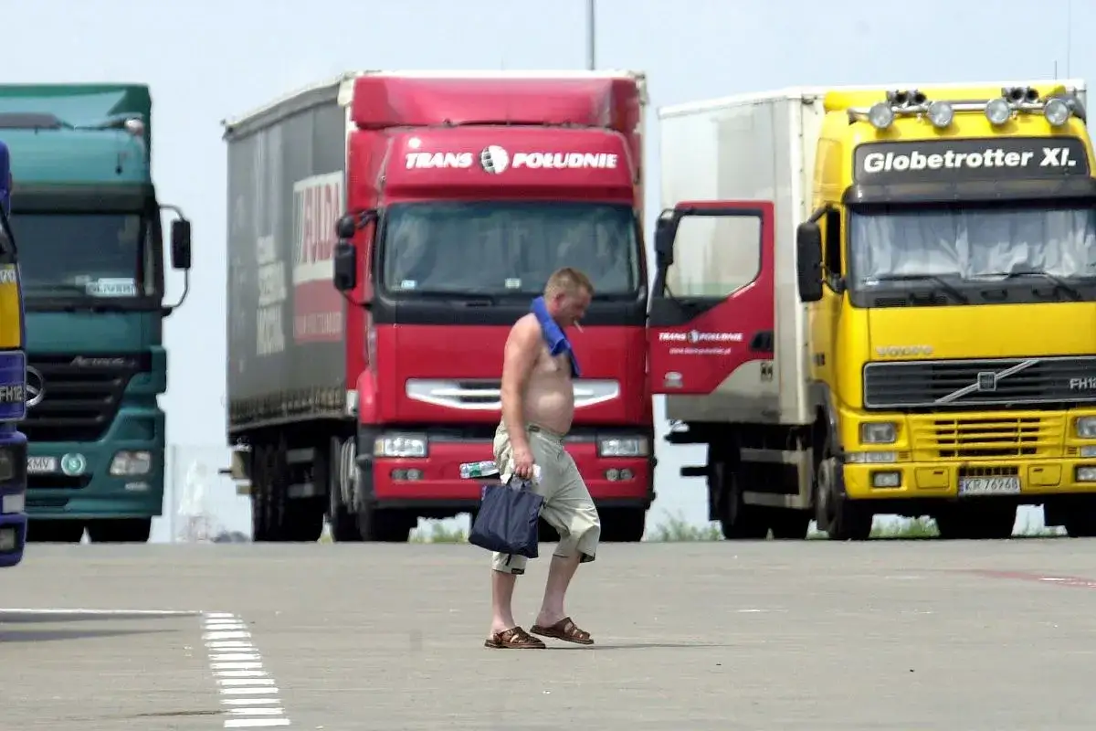 Zarobki kierowcy ciężarówki w USA: Prawda o pieniądzach i kosztach