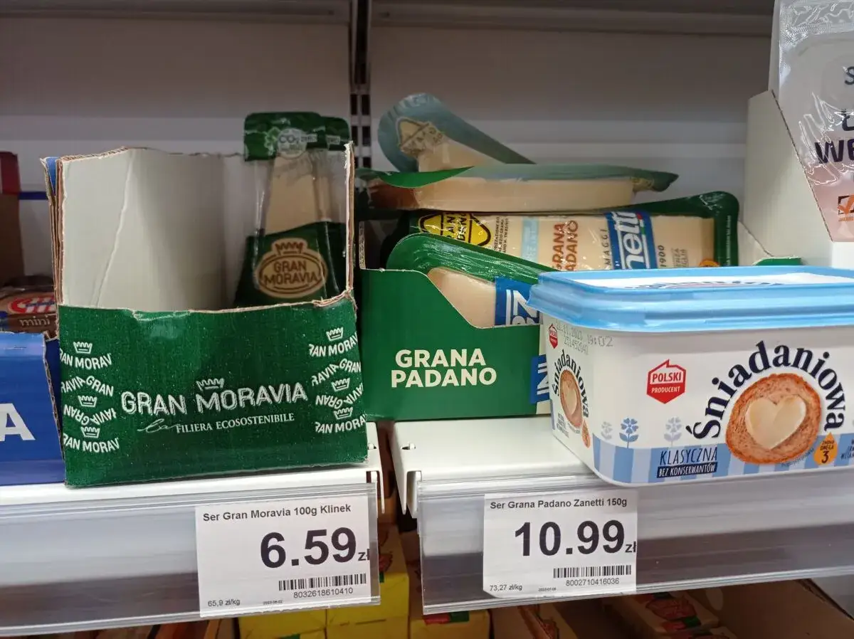 Parmezan: Ile kosztuje i jak nie przepłacić? Poradnik zakupowy