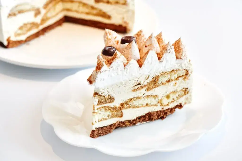 Jaki tort na wesele - wybierz idealny smak i styl na swój dzień