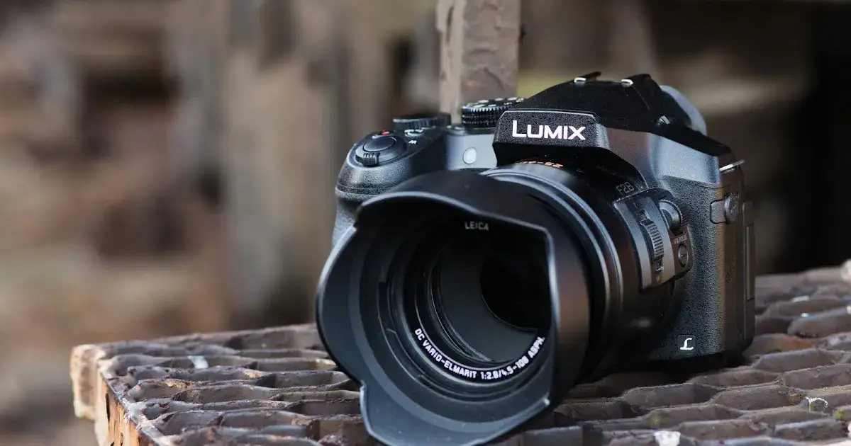 Panasonic FZ7 vs Panasonic FZ300 - analiza różnic między aparatami