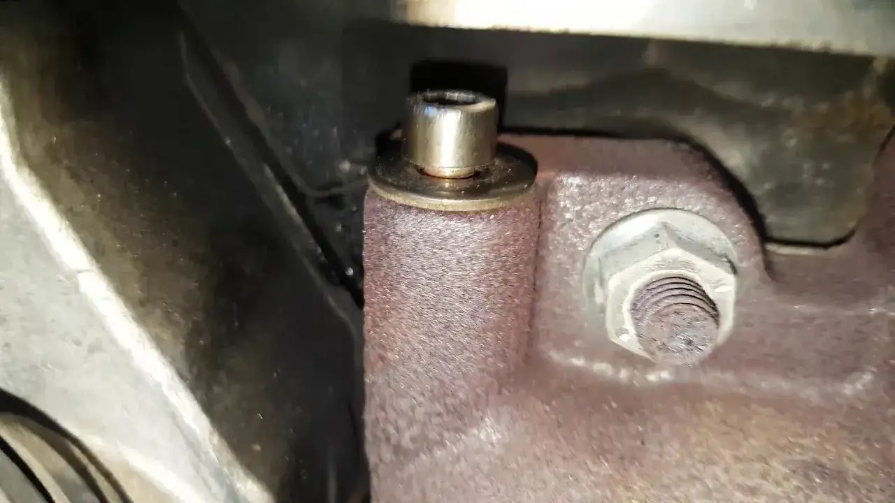 5 sygnałów że uszczelka kolektora błaga o wymianę. Reaguj na to!