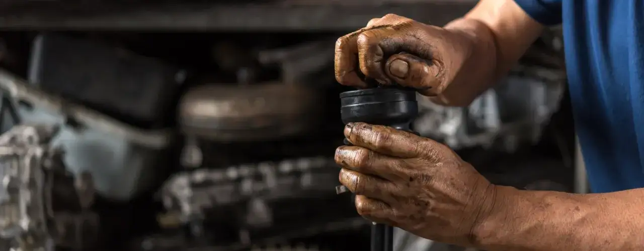 Dlaczego mechanicy uwielbiają smar EP2? 5 kluczowych powodów!