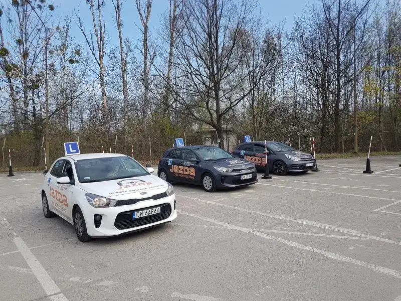 OSK Jazda Wrocław: Najlepsza szkoła jazdy we Wrocławiu