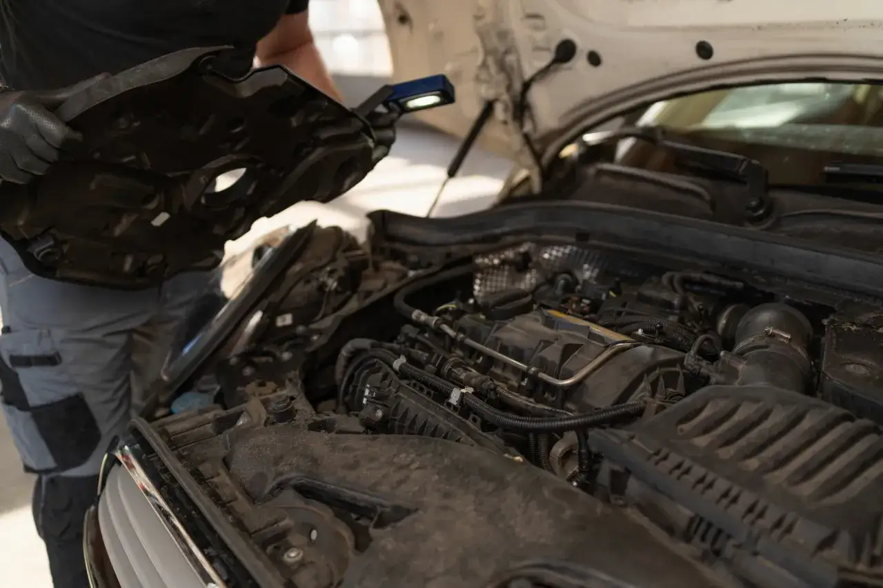 Co włącza wentylator chłodnicy? Poznaj 5 kluczowych przyczyn!