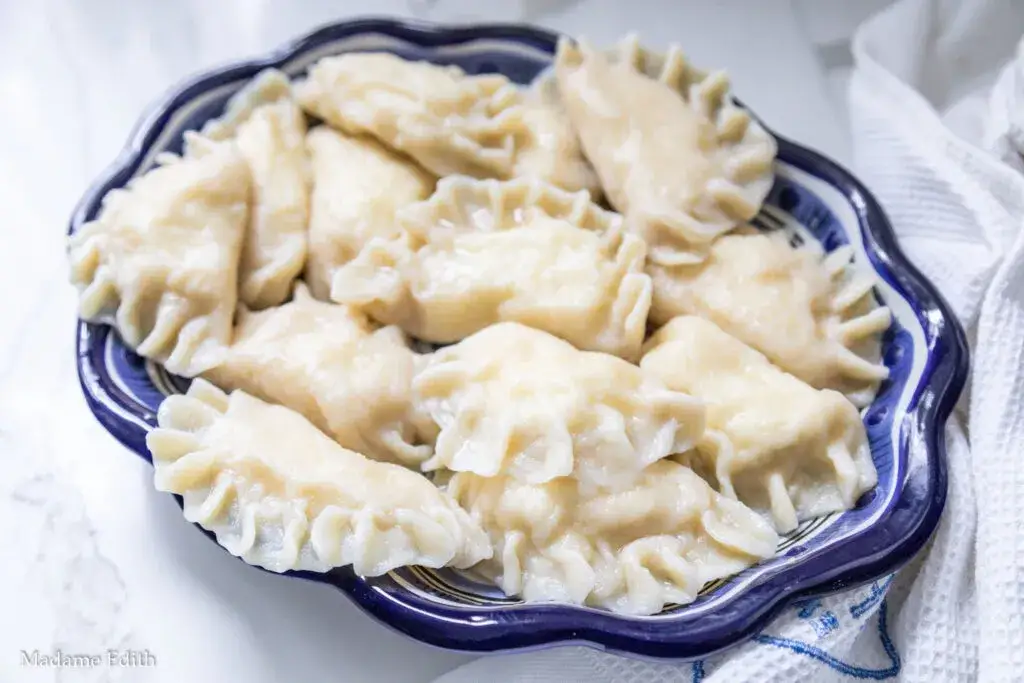 Idealne ciasto na pierogi: przepis, który zawsze się udaje