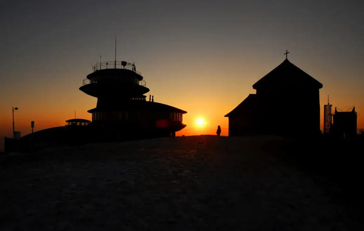 Karpacz ciekawe miejsca: 5 atrakcji poza Śnieżką wartych odkrycia