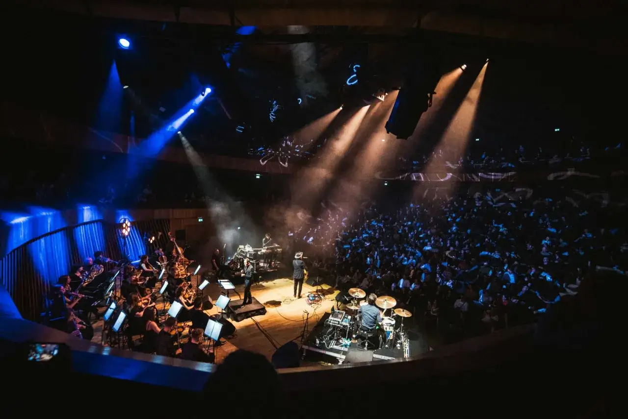 Gdzie zagrać koncert w Warszawie? Odkryj najlepsze miejsca i ich możliwości