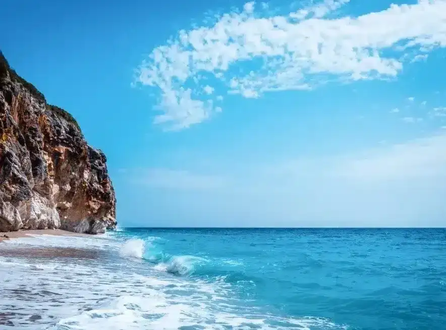 Nad jakim morzem leży Albania? Odkryj jej piękne wybrzeża