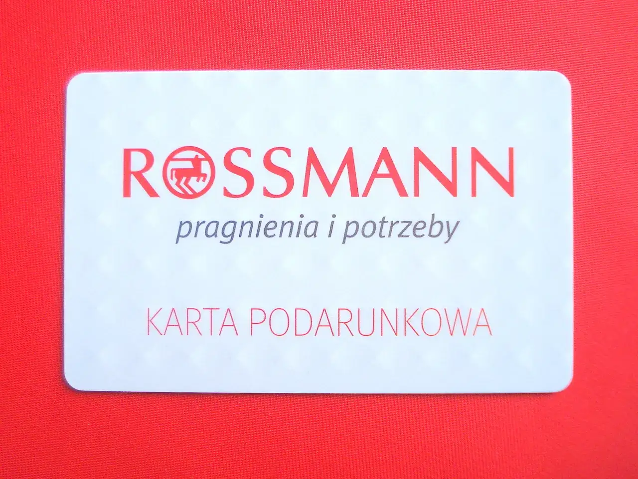 Rossmann: Karta podarunkowa + promocje? Jak oszczędzać podwójnie!