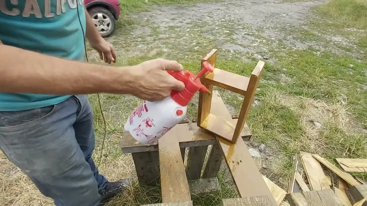 Czy drewnochronem można malować pistoletem? Oto co musisz wiedzieć