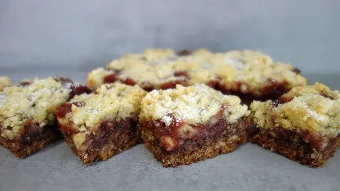 Pyszne ciasto z dżemem. Prosty przepis, który zachwyci twoich bliskich