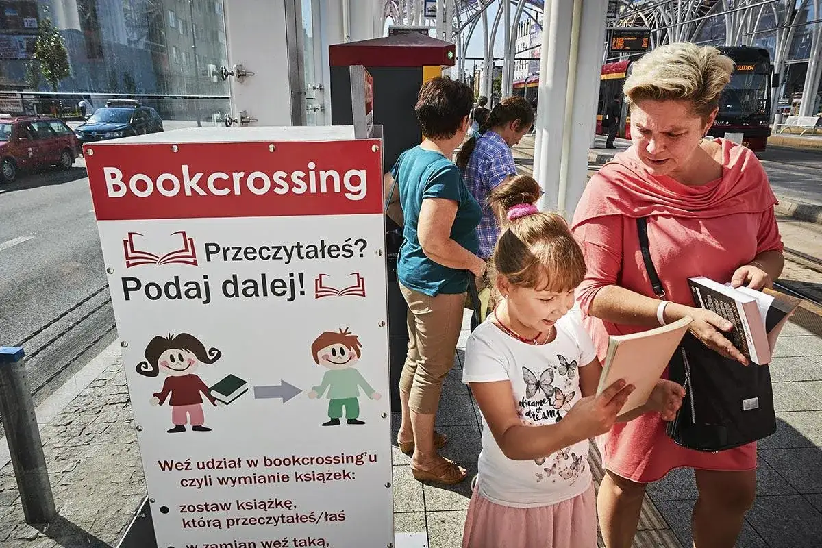 Niechciane książki? Gdzie wyrzucić, by dać im drugie życie!