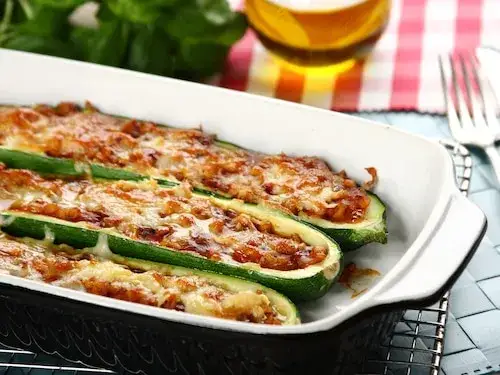 Przepis na danie z cukinii - pyszna potrawa z cukinii