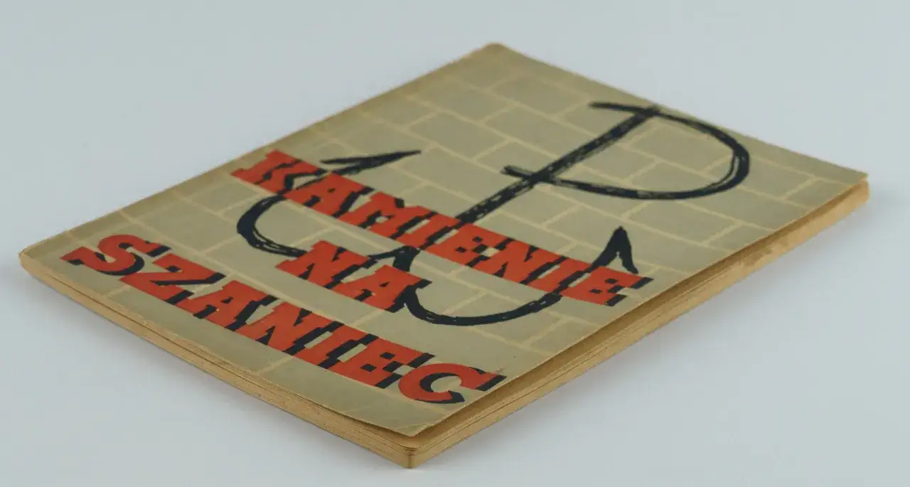 Ile stron ma książka Kamienie na szaniec? Zaskakujące fakty o wydaniach