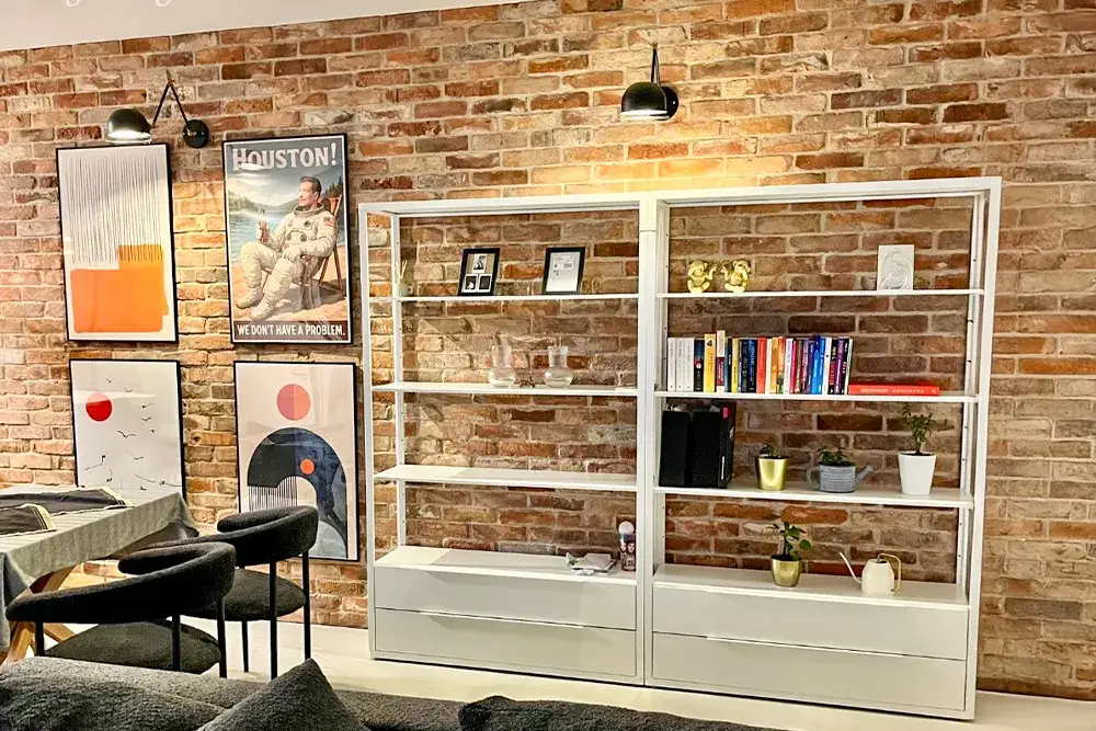 Ile kosztuje położenie cegły dekoracyjnej? Zaskakujące ceny i wskazówki