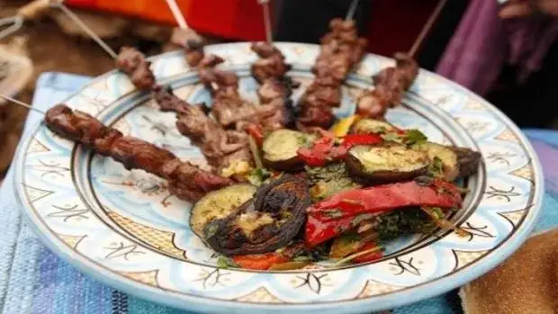 Z czego jest baranina w kebabie? Odkryj prawdę o składzie mięsa