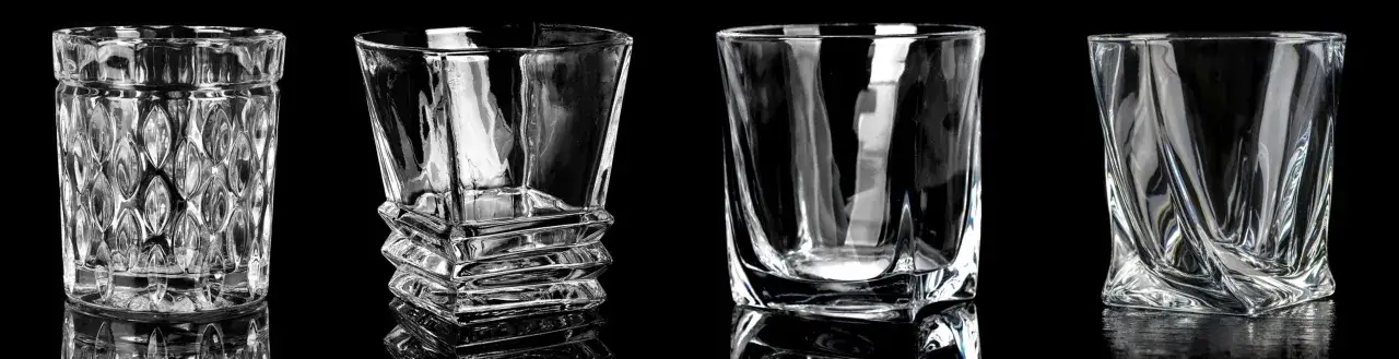 Szklanki do napojów: Wybierz idealne! Smak, styl i trwałość.