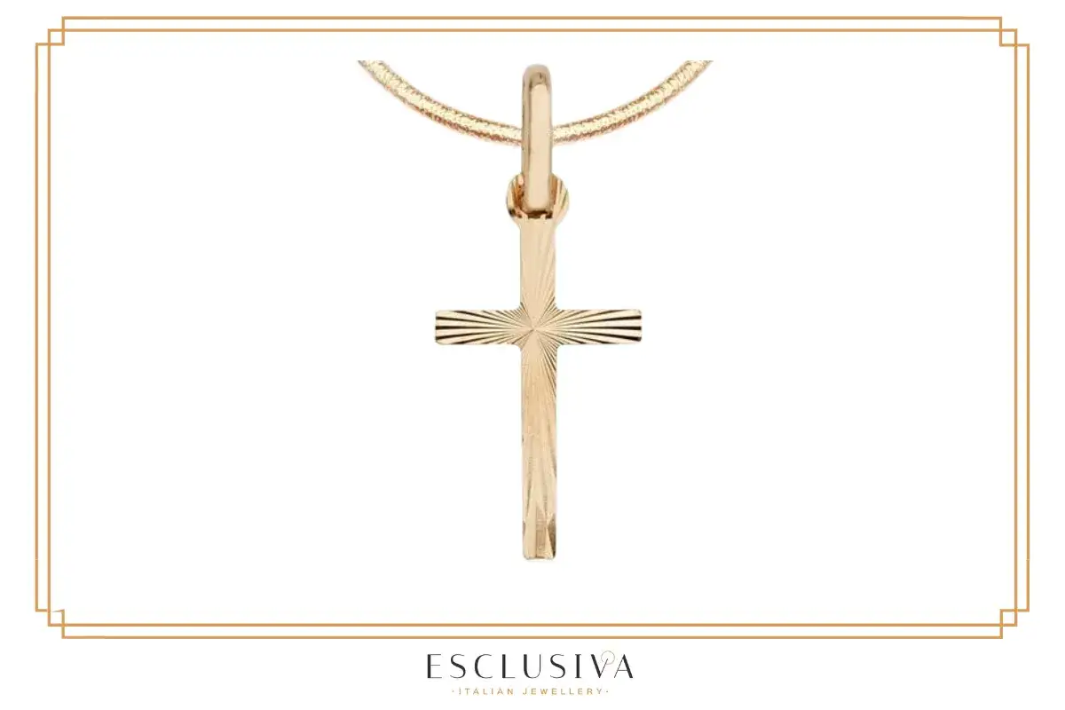 Medalik czy krzyżyk na komunię dla chłopca? Wybierz mądrze