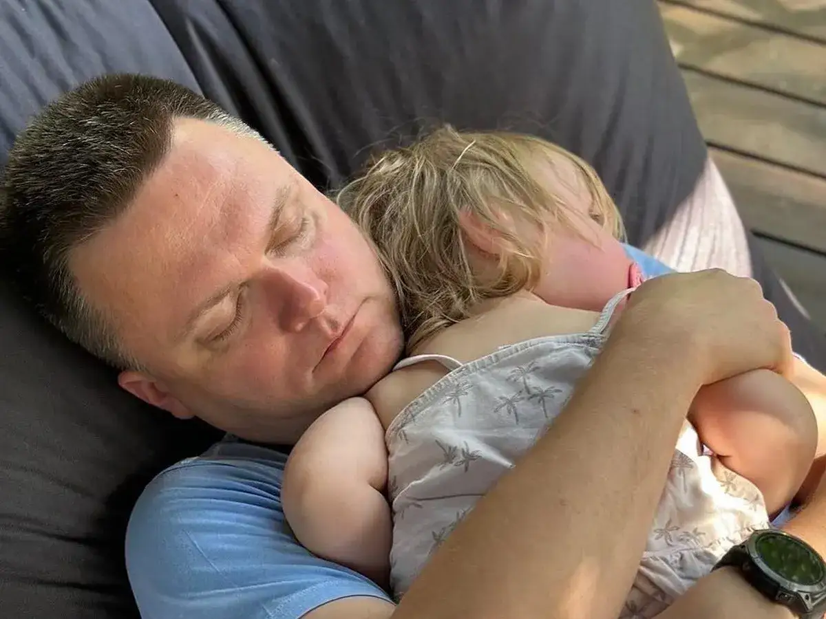 Szymon Hołownia ile ma dzieci? Odkryj prawdę o jego córkach