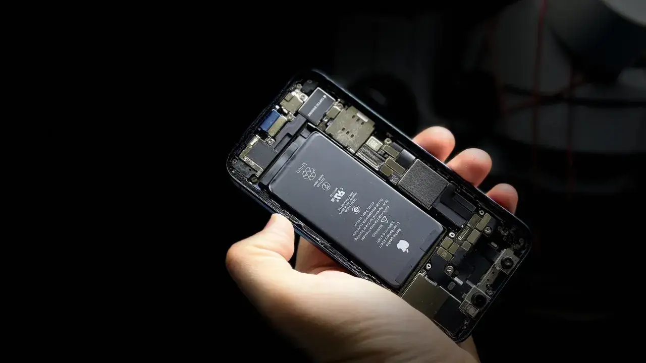 Wymiana baterii iPhone Szczecin - szybka, tania i gwarantowana usługa