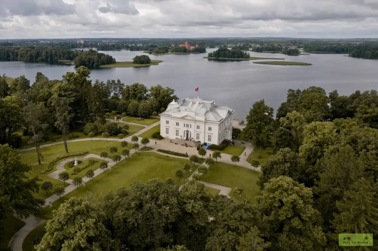 Co zwiedzić na Litwie? Wilno, Troki i cuda natury. Twój plan!