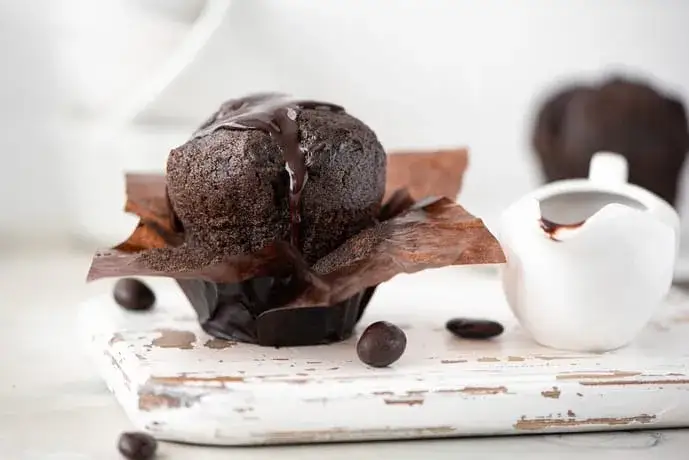 Jak udekorować muffinki czekoladowe - 10 kreatywnych pomysłów na imprezy