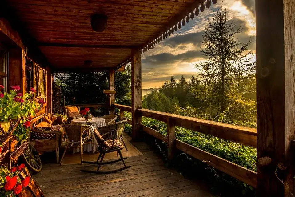 Klimatyczne noclegi w Polsce: 10 najbardziej wyjątkowych miejsc