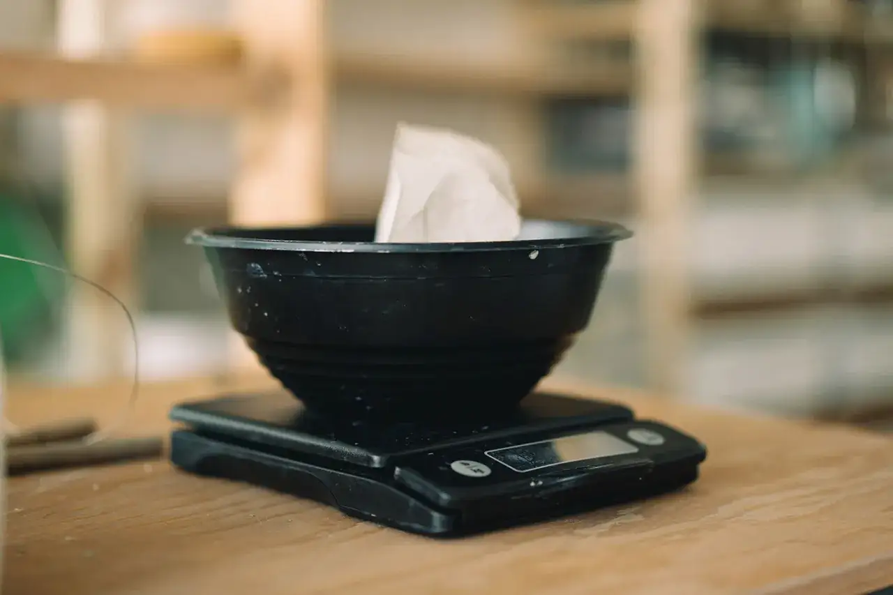 200g miodu to ile szklanek? Przelicznik i triki w kuchni