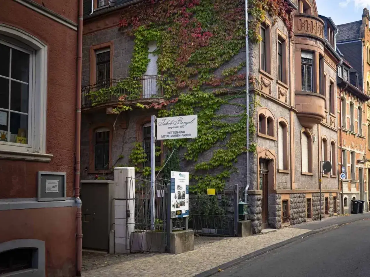 Jakobs Autoteile Idar-Oberstein: Standort, Öffnungszeiten und Bewertungen