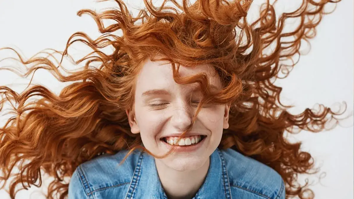 Jak szybko zrobić loki bez lokówki i prostownicy - 5 skutecznych metod