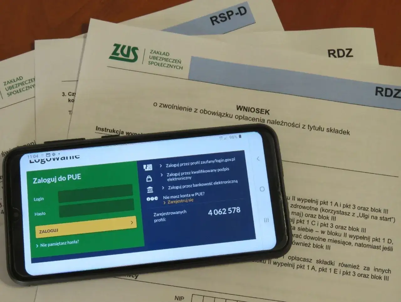 Gdzie wniosek o postojowe? Sprawdź, jak uniknąć błędów w aplikacji