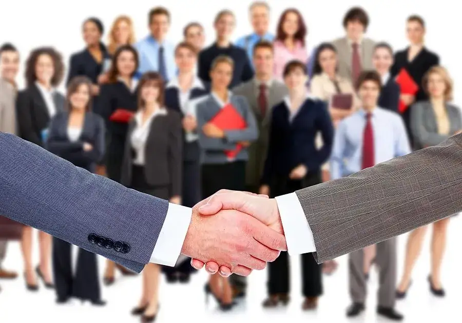 Co to jest związek zawodowy i jakie ma znaczenie dla pracowników?