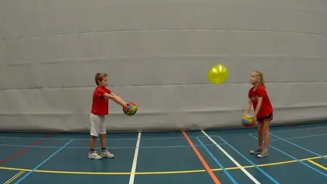 Trening przed meczem siatkówki: Jak się przygotować? 