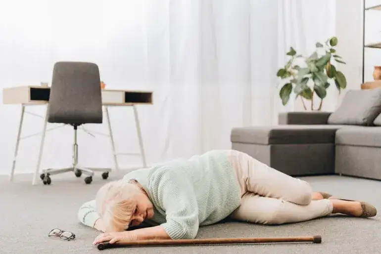 Padaczka u seniora: Nie myl jej z demencją! Rozpoznaj objawy