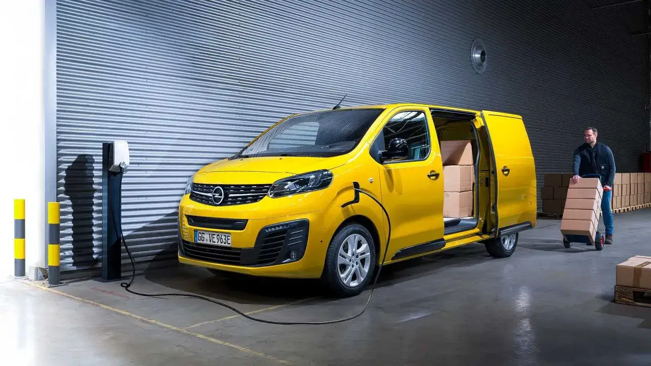 Opel Vivaro: Pojemność baku (70-100L), AdBlue i baterii Vivaro-e