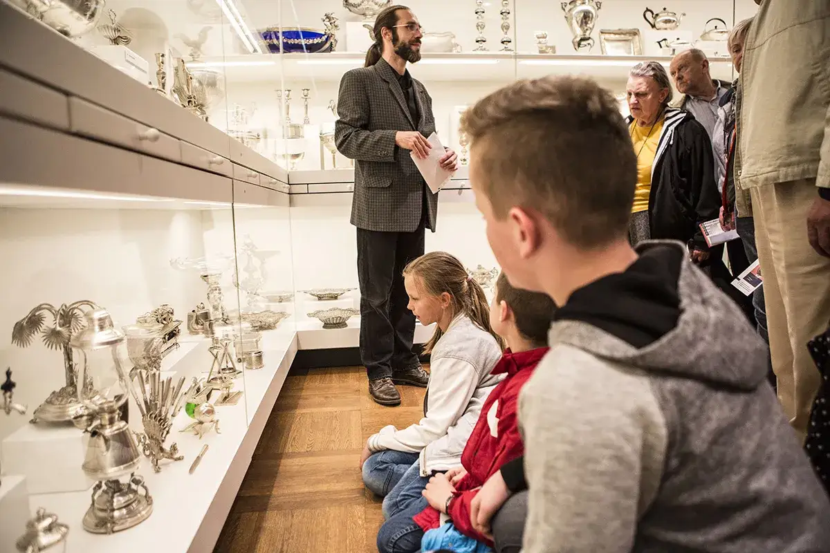 Muzeum Jeździectwa Warszawa: Przewodnik, bilety, atrakcje. Odwiedź!