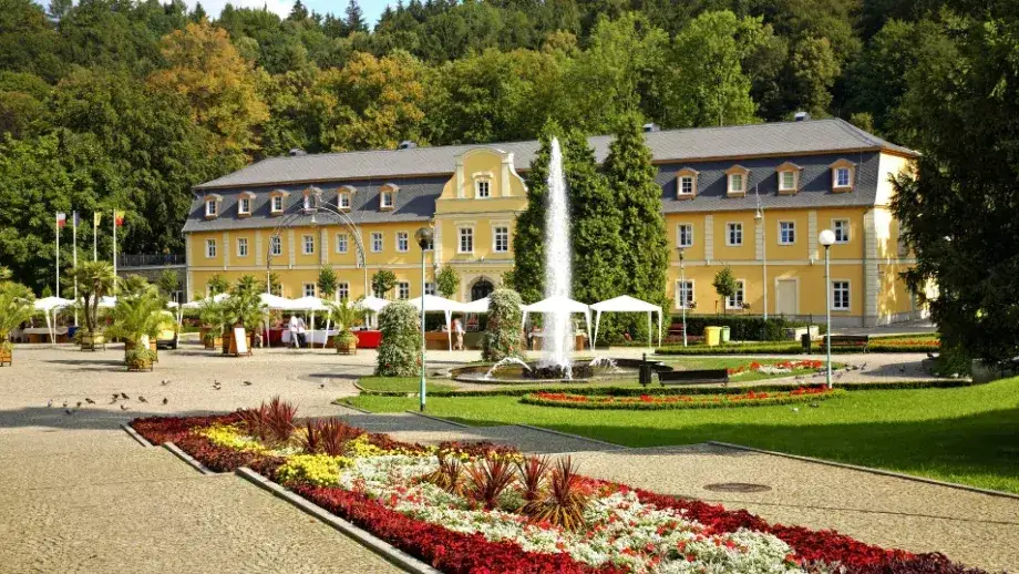 Kudowa-Zdrój atrakcje: Niezapomniane miejsca i praktyczne porady