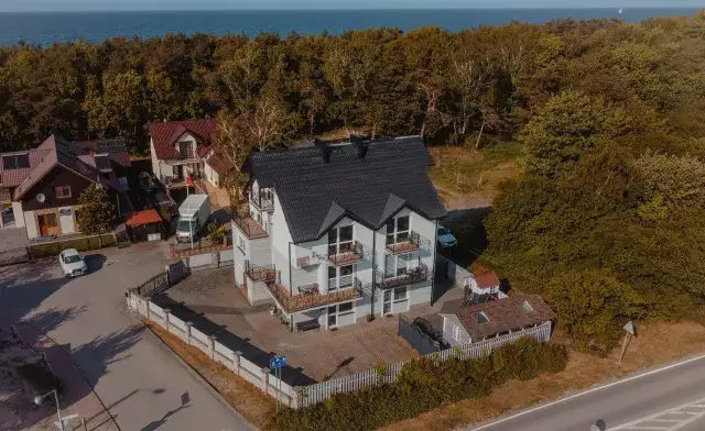 Noclegi z widokiem na morze w Chałupach: Marzenie o urlopie