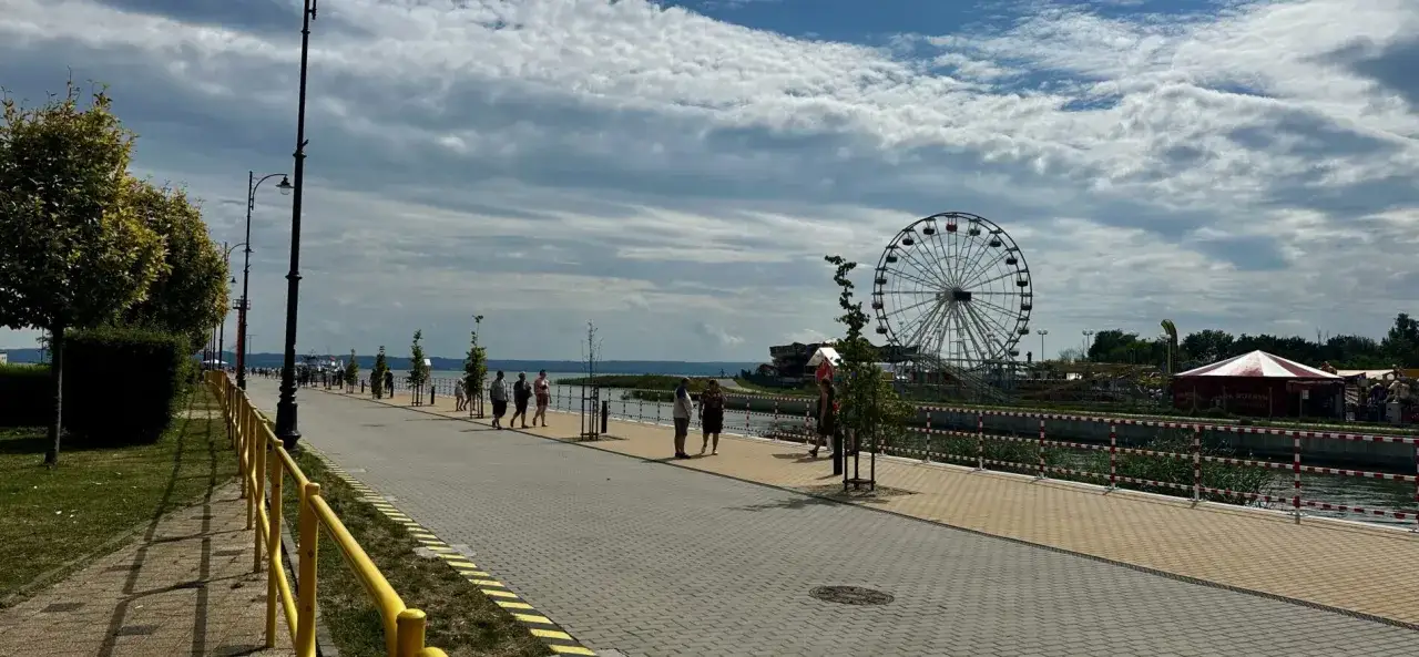 Co robić w Krynicy Morskiej: najlepsze atrakcje na wakacje z rodziną