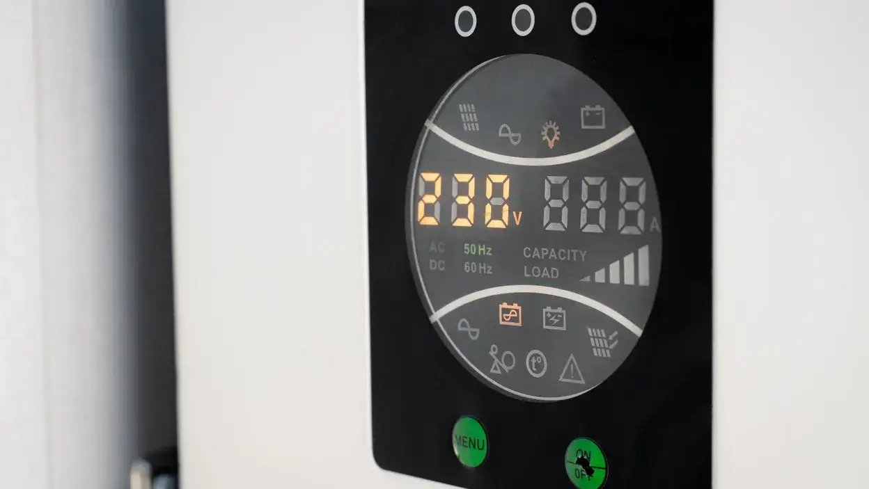 Jak zrobić instalację elektryczną w kamperze - uniknij najczęstszych błędów