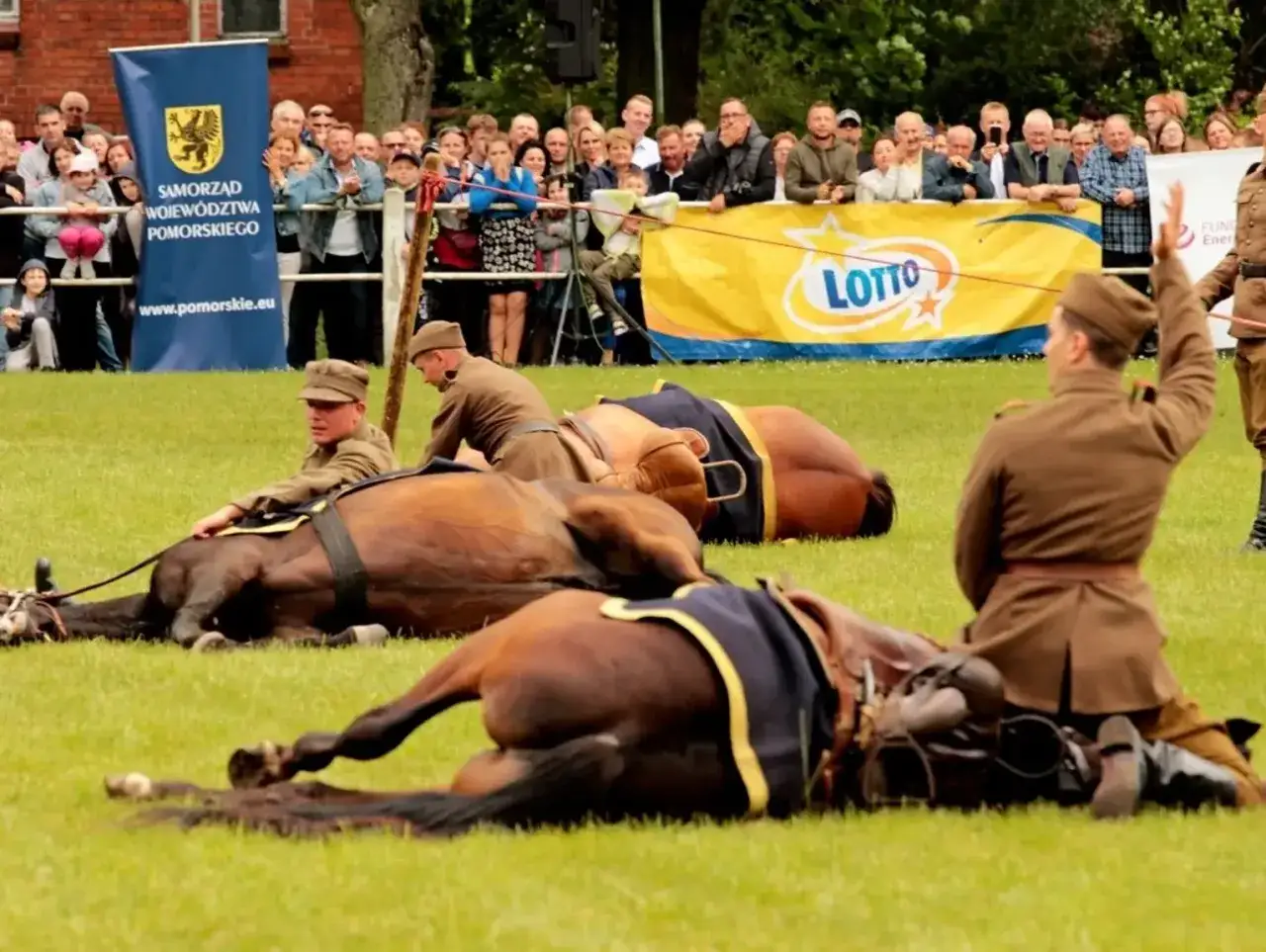 Fenomen Kiełbasy Volkswagena: Gdzie kupić ją w Polsce?