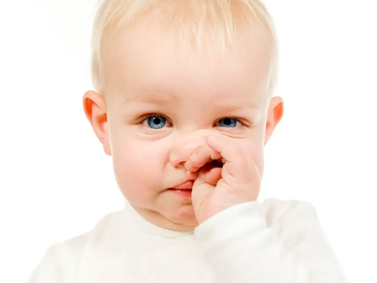 Uraz nosa u dziecka: kiedy do lekarza? Kluczowe objawy i pierwsza pomoc