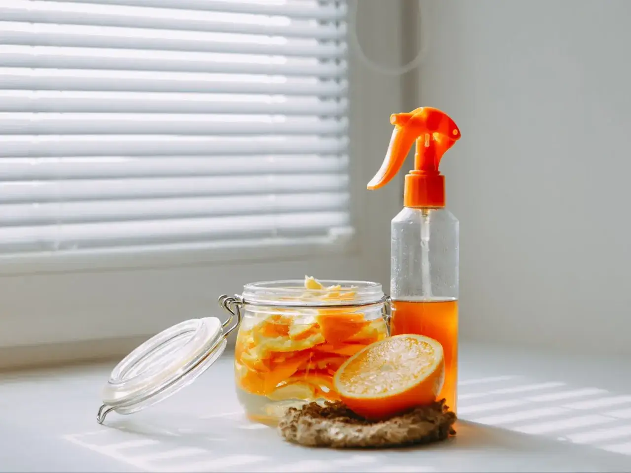 Jak zrobić płyn do myjki ultradźwiękowej? Sprawdzone przepisy DIY