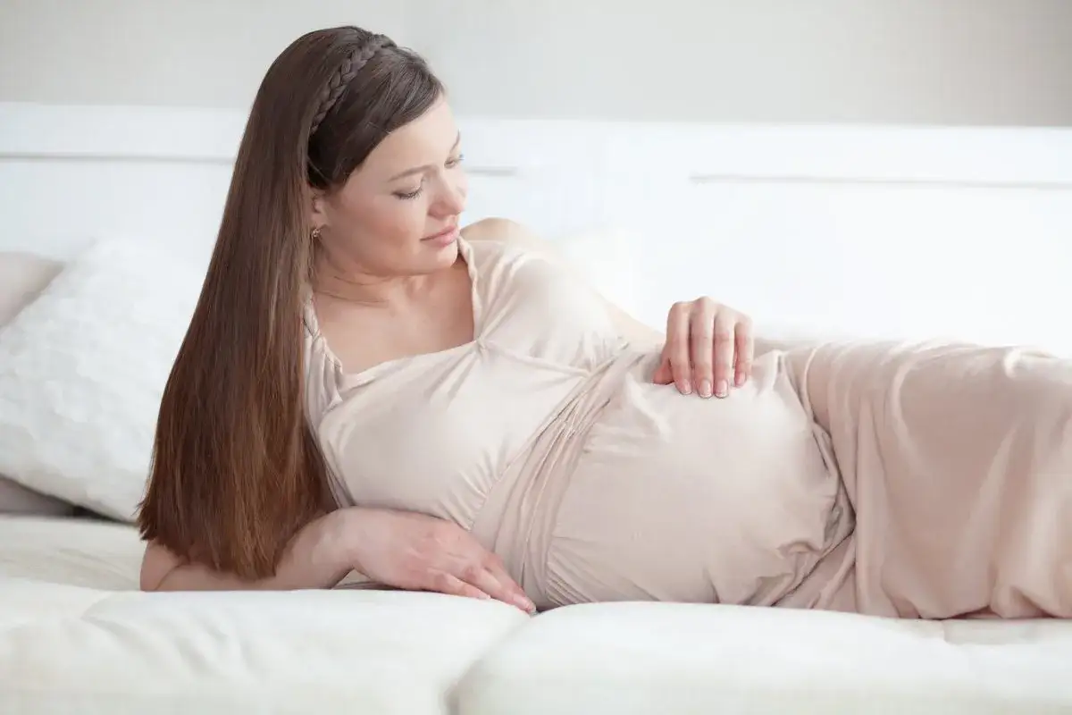 Kiedy szykować wyprawkę do porodu, aby uniknąć stresu i chaosu