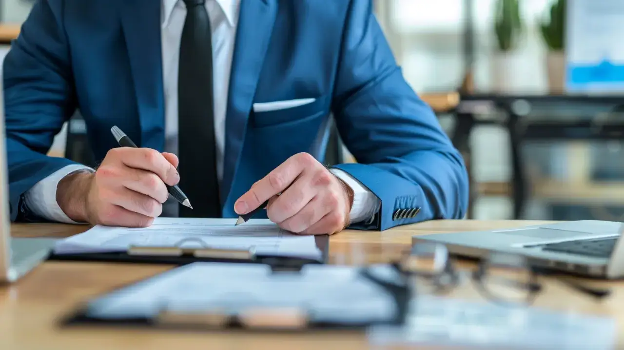 PUP Radom: Gdzie znaleźć oferty pracy i jak się przygotować?