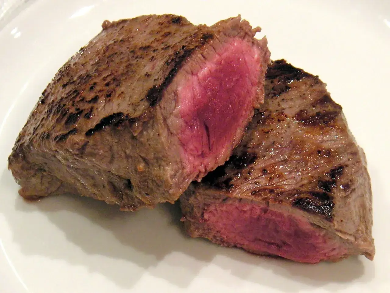 Jak usmażyć steka z wołowiny: 7 kroków do perfekcji